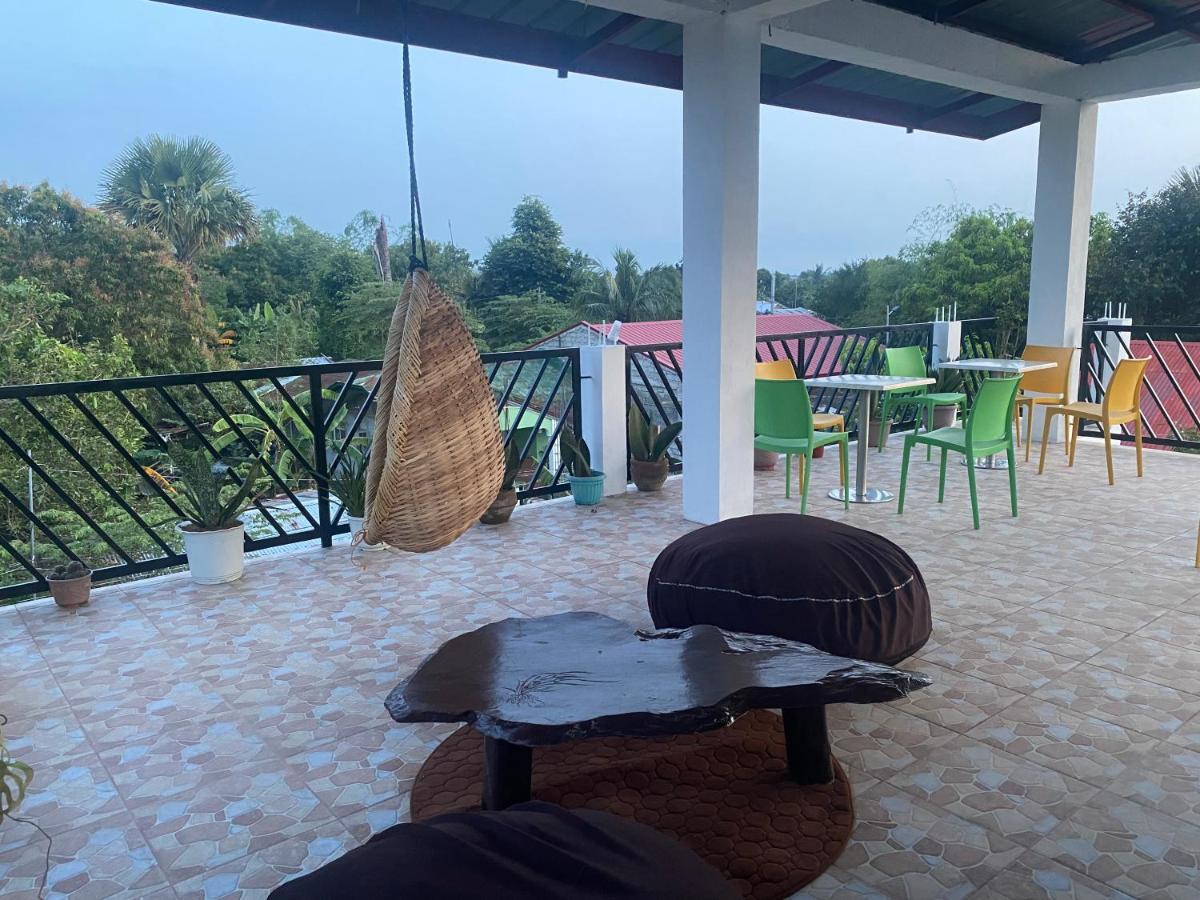 Alona'S Traditional Filipino Home Near 100 Islands Wharf Alaminos Bagian luar foto