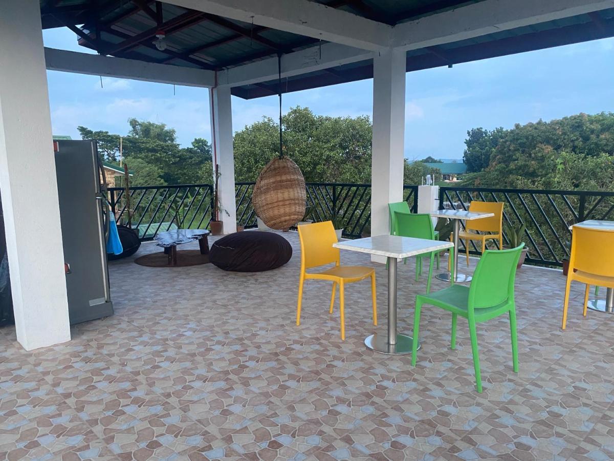 Alona'S Traditional Filipino Home Near 100 Islands Wharf Alaminos Bagian luar foto